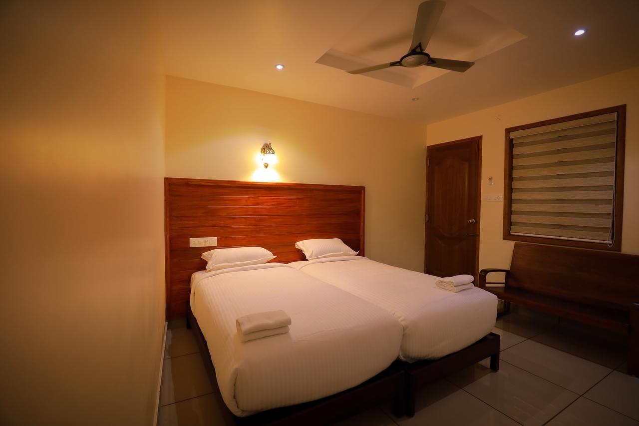 Roses Inn Fortkochi Exterior foto